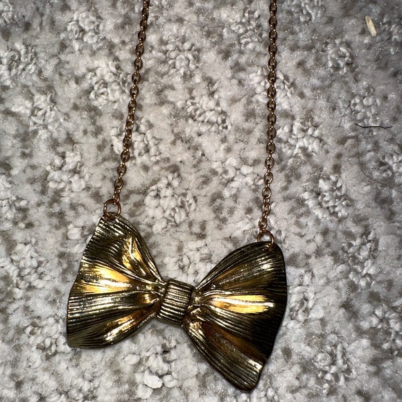 Bow necklace - Picture 2 of 2